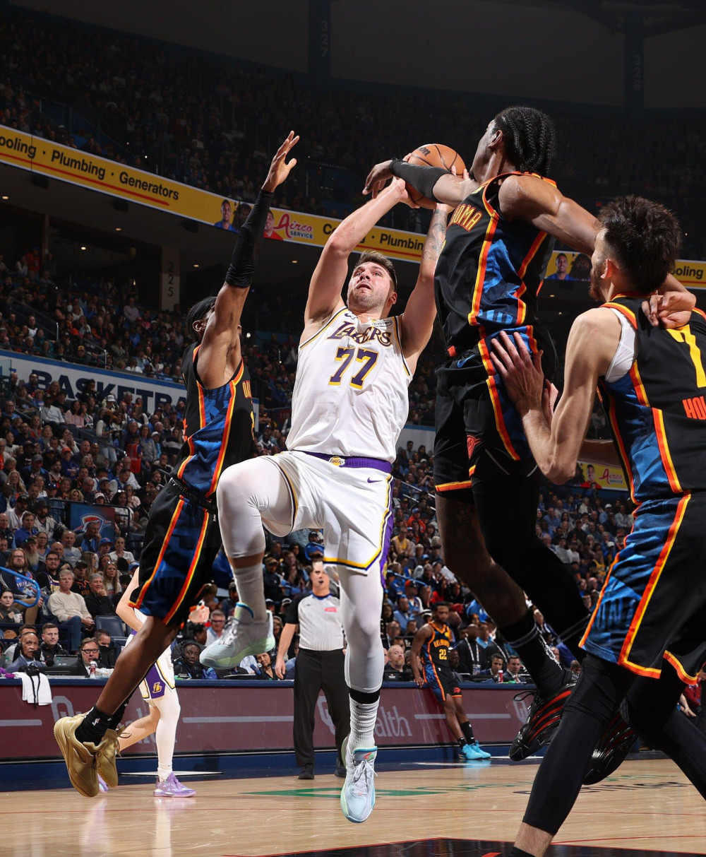 东契奇连续七场比赛得分超过挺进下一轮,曼联挑战极限!的简单介绍NG28Gaming