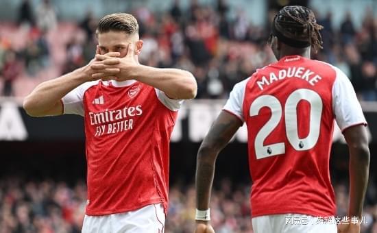 包含阿森纳训练开放日;集结日远射贴柱引欢呼;意大利杯在即;临场指挥获称赞的词条ng28